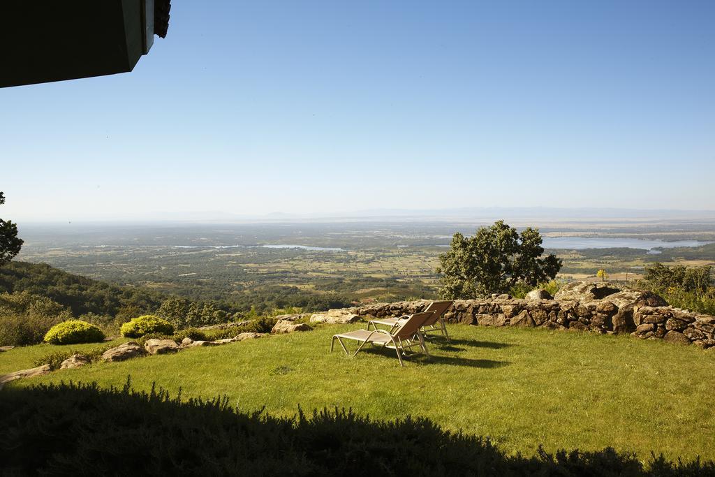 Hotel Nabia Candeleda Esterno foto